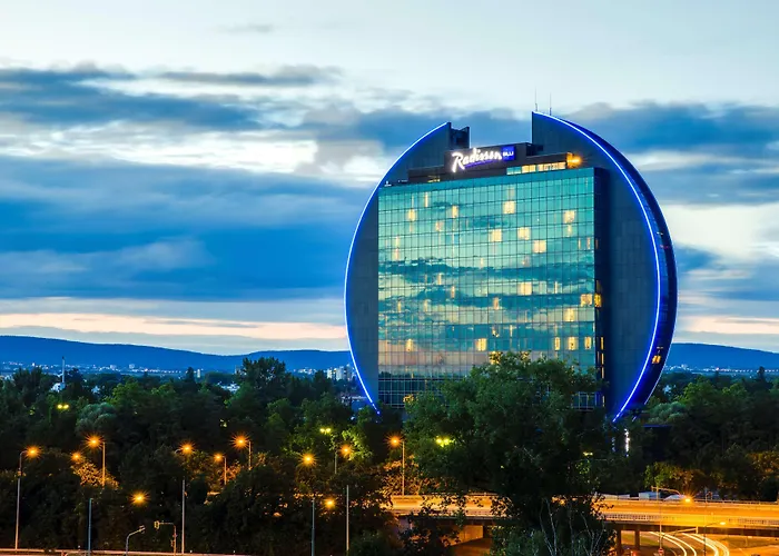 Radisson Blu Frankfurt Otel